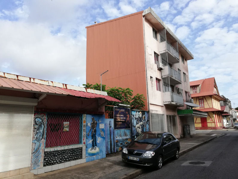 A vendre Immeuble de rapport 490 m² à CAYENNE-2